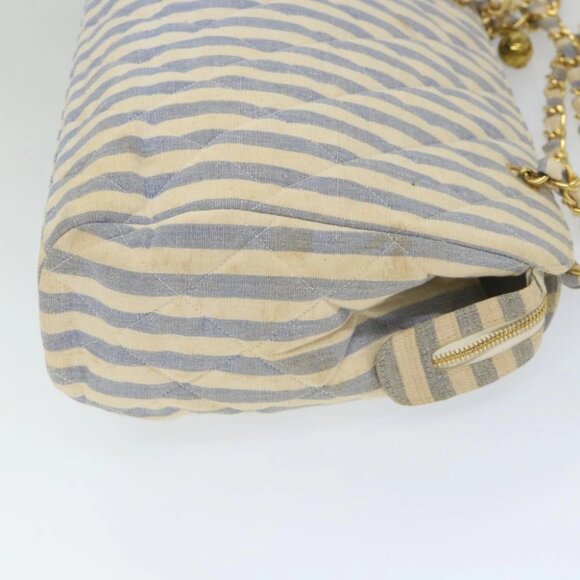 CHANEL Quilted Chain Big Matelasse Shoulder Bag Canvas Light Blue CC Auth 58349A - Picture 4 of 15